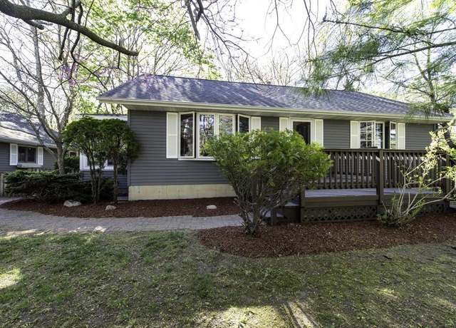 Property at 9701 W 17th St, Zion, IL 60099, 3 beds, 3 baths