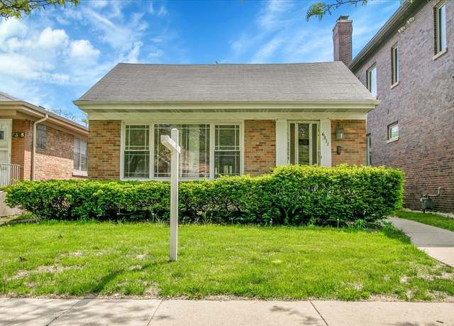 Property at 6311 N Kedvale Ave, Chicago, IL 60646, 5 beds, 2 baths