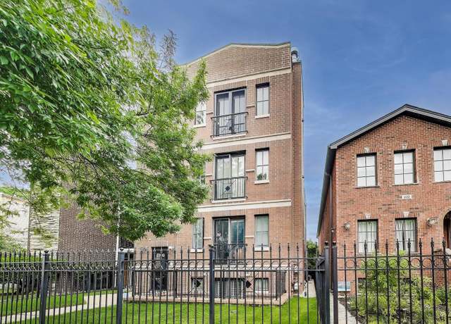 Property at 2709 W Bryn Mawr Ave #4, Chicago, IL 60659, 3 beds, 2 baths