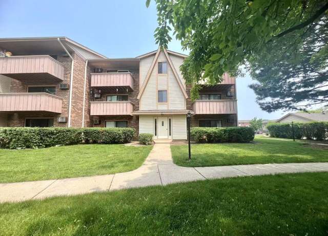 Property at 11 Echo Ct #17, Vernon Hills, IL 60061, 2 beds, 1.5 baths