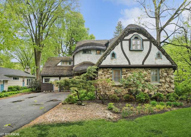 Property at 1487 Tower Rd, Winnetka, IL 60093, 3 beds, 3.5 baths
