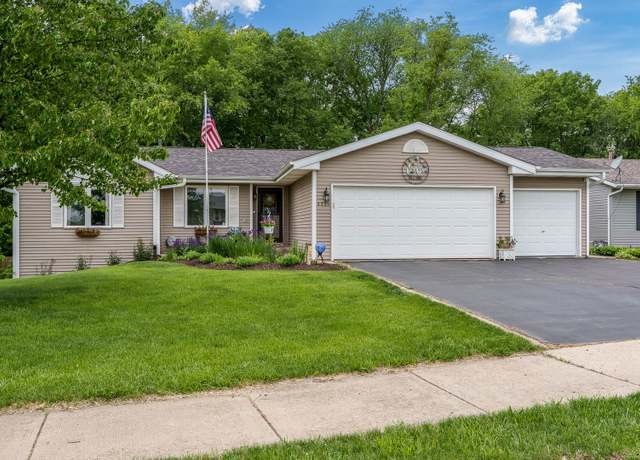 Property at 4435 Allendale Ave, Rockford, IL 61109, 4 beds, 3 baths