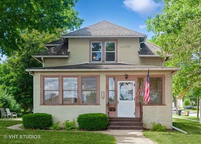 Property at 154 N Fremont St, Palatine, IL 60067, 3 beds, 2 baths