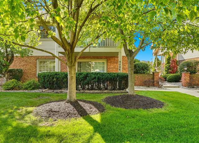 Property at 9824 Parkway Dr #0, Highland, IN 46322, 2 beds, 2 baths