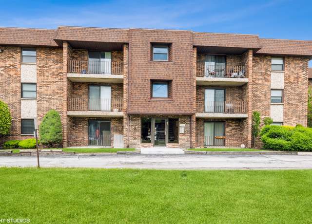 Property at 2237 175th St Unit 2A, Lansing, IL 60438, 2 beds, 1 bath