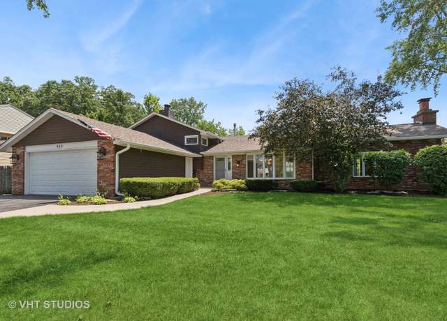 Property at 630 Smith Ave, Lake Bluff, IL 60044, 3 beds, 2.5 baths