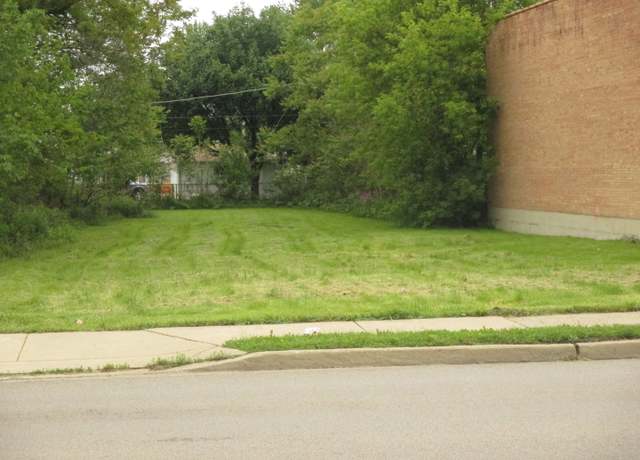 Property at 736 E St Charles Rd, Lombard, IL 60148