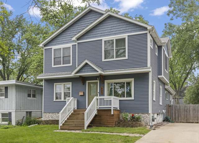 Property at 523 Kipling Ct, Wheaton, IL 60187, 5 beds, 2 baths