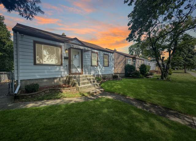Property at 17844 Henry St, Lansing, IL 60438, 2 beds, 1 bath