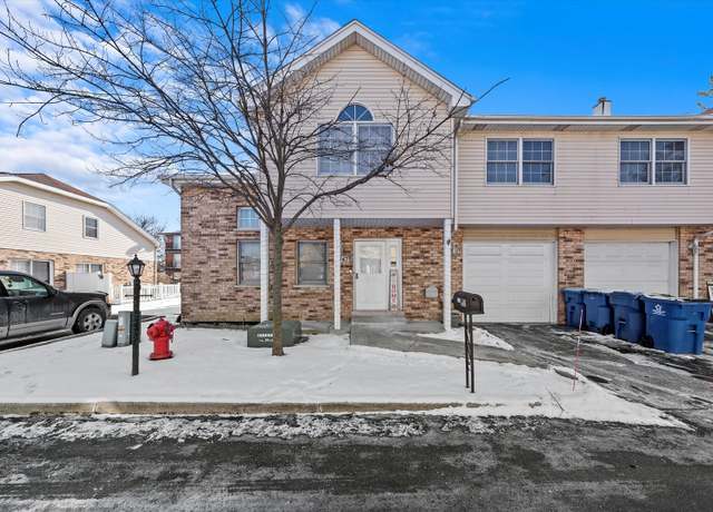 Property at 4343 W Emerald Way St, Alsip, IL 60803, 2 beds, 1.5 baths