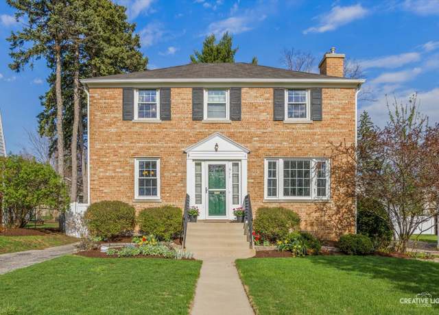 Property at 911 N President St, Wheaton, IL 60187, 3 beds, 2.5 baths
