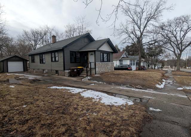 Property at 308 N Johnston Ave, Rockford, IL 61101, 2 beds, 1 bath
