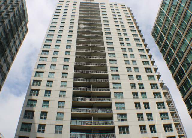 Property at 125 S Jefferson St #1207, Chicago, IL 60661, 2 beds, 2 baths