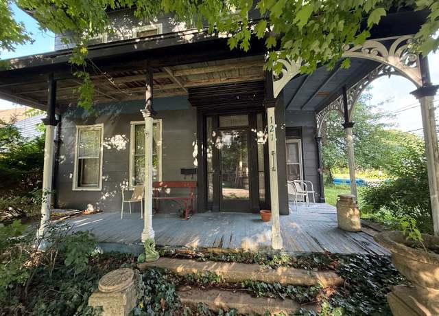 Property at 121 S Elm St, Washington, IL 61571, 4 beds, 2 baths