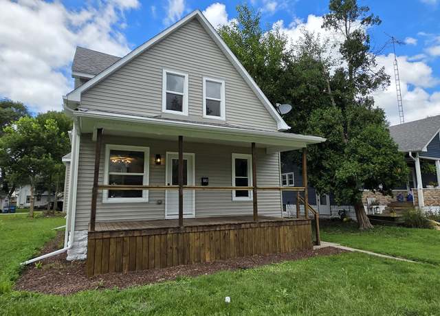 Property at 643 S Elm Ave, Kankakee, IL 60901, 4 beds, 1.5 baths
