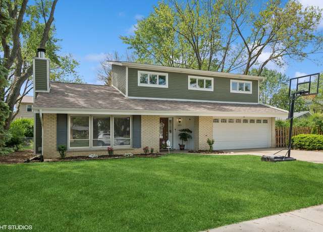 Property at 223 Hickory Ln, Schaumburg, IL 60193, 4 beds, 2.5 baths