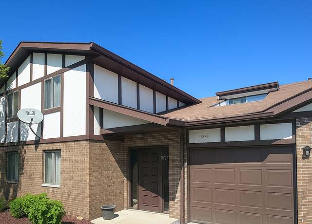 Property at 5024 W 122nd St Unit 2B, Alsip, IL 60803, 2 beds, 1.5 baths