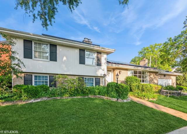 Property at 59 Norfolk Ave, Clarendon Hills, IL 60514, 3 beds, 2.5 baths