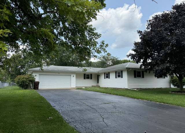 Property at 923 E Joliet Hwy, New Lenox, IL 60451, 4 beds, 3 baths
