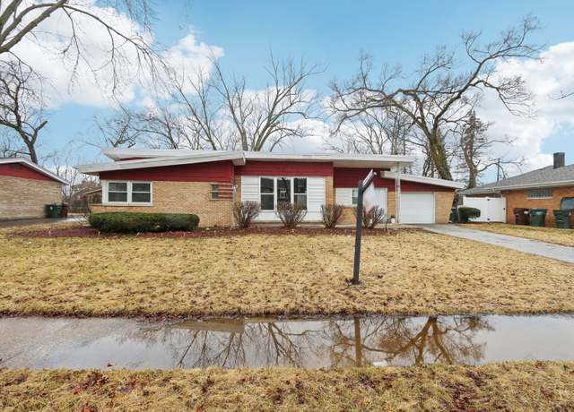 Property at 926 Braemar Rd, Flossmoor, IL 60422, 3 beds, 2 baths