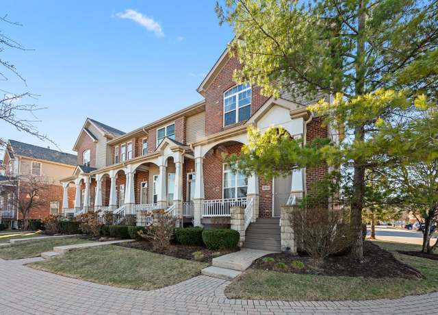 Property at 6019 River Bend Dr, Lisle, IL 60532, 3 beds, 3 baths