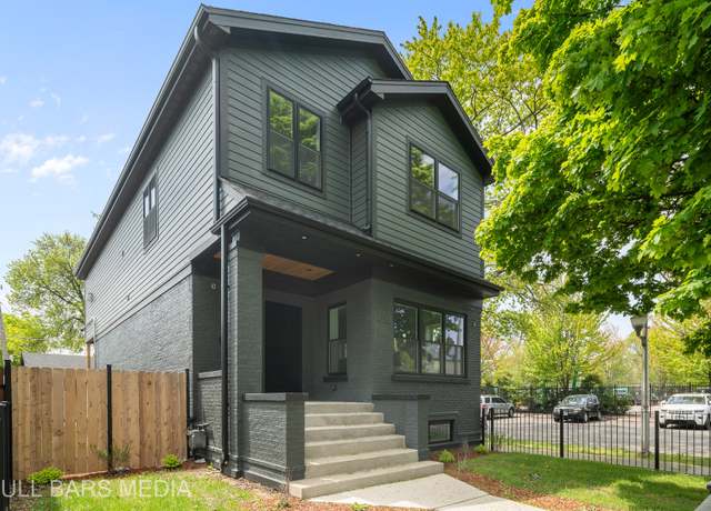 Property at 4183 W Nelson St, Chicago, IL 60641, 5 beds, 3.5 baths