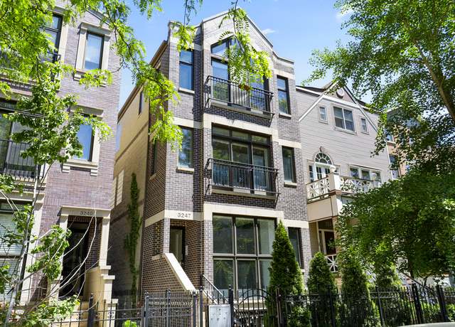 Property at 3247 N Racine Ave #1, Chicago, IL 60657, 3 beds, 2.5 baths