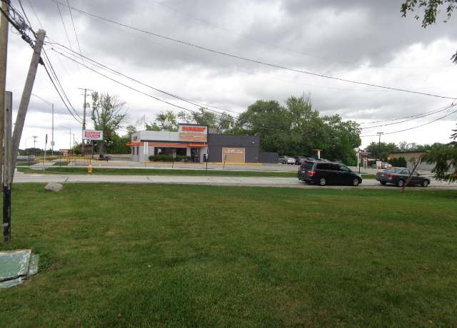 Property at 8901 W 95th St, Palos Hills, IL 60465