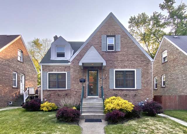 Property at 18034 Ridgewood Ave, Lansing, IL 60438, 5 beds, 2 baths