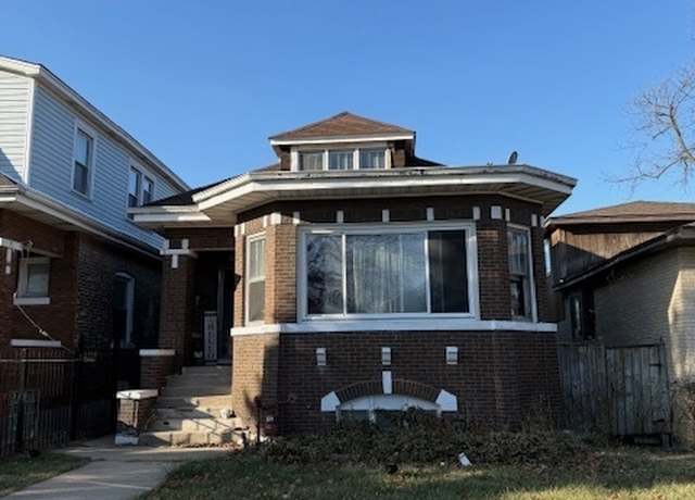 Property at 5704 S Homan Ave, Chicago, IL 60629, 3 beds, 1.5 baths