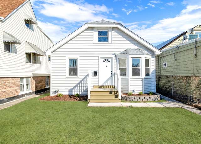 Property at 5230 W 51st St, Chicago, IL 60638, 4 beds, 2 baths