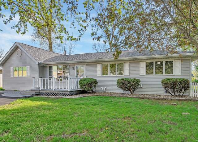 Property at 3405 Quail Ct, Morris, IL 60450, 3 beds, 2 baths