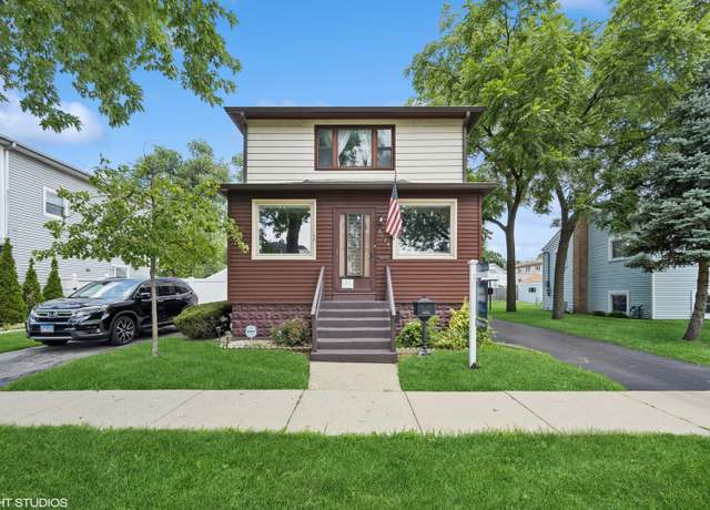 Property at 8124 44th St, Lyons, IL 60534, 3 beds, 2.5 baths