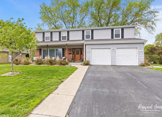 Property at 1405 W Grace St, Kankakee, IL 60901, 6 beds, 2.5 baths