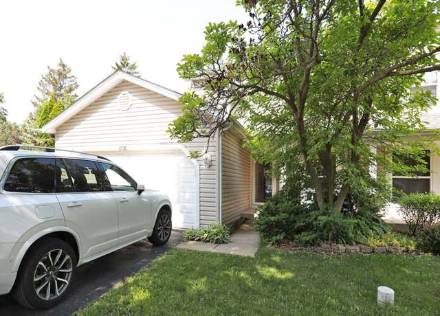 Property at 1726 Southbridge Ct, Schaumburg, IL 60194, 3 beds, 2 baths