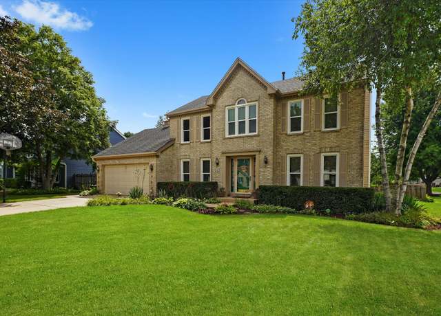 Property at 722 Maves Dr, Batavia, IL 60510, 4 beds, 3 baths