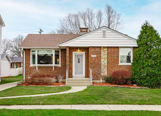 Property at 2326 Stratford Ave, Westchester, IL 60154, 3 beds, 2 baths