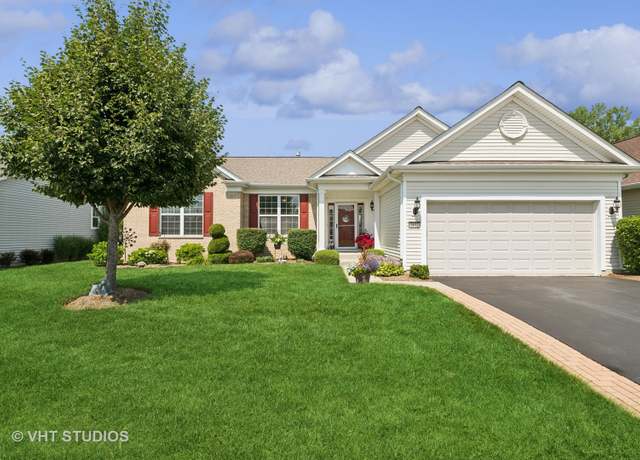 Property at 2832 Stoney Creek Dr, Elgin, IL 60124, 3 beds, 3 baths