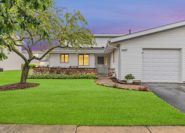 Property at 1057 Shannock Ln, Schaumburg, IL 60193, 3 beds, 2 baths