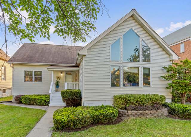 Property at 28 Washington Ave, La Grange, IL 60525, 4 beds, 2.5 baths