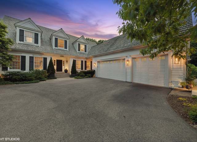Property at 400 Saint Andrews Ln, Gurnee, IL 60031, 4 beds, 3.5 baths
