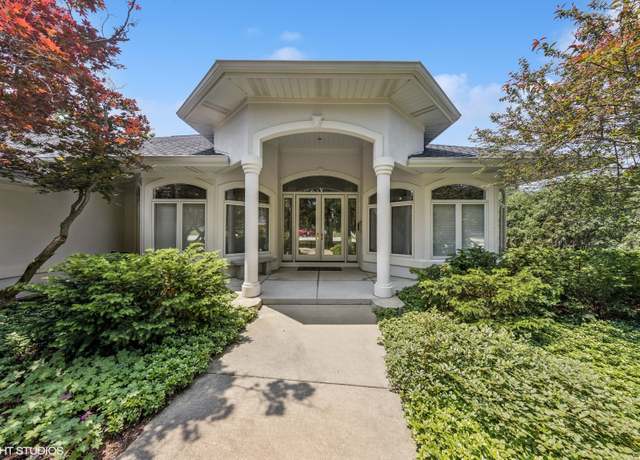 Property at 5828 Webster St, Downers Grove, IL 60516, 3 beds, 2.5 baths