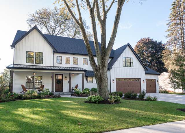 Property at 601-1 Harger Rd, Oak Brook, IL 60523, 4 beds, 3.5 baths