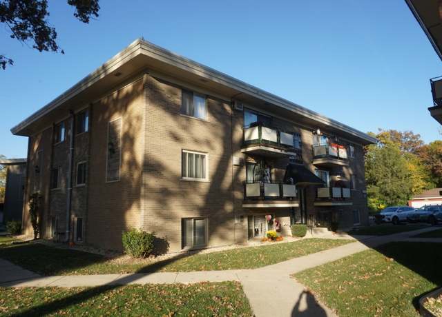 Property at 7404 W 111 St #207, Worth, IL 60482, 1 bed, 1 bath