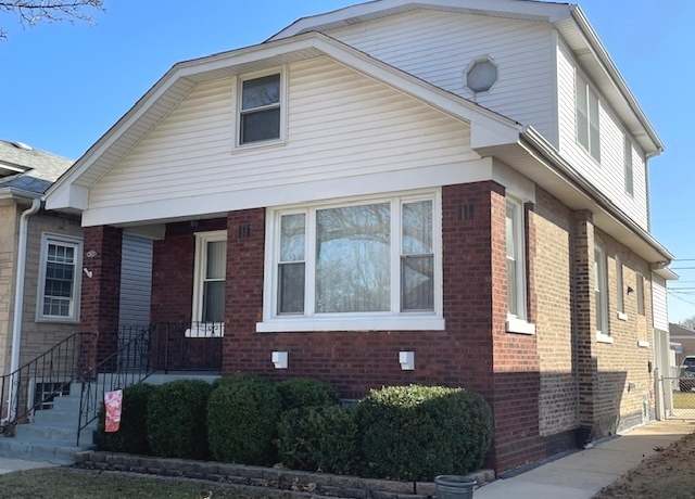 Property at 2625 Home Ave, Berwyn, IL 60402, 4 beds, 2 baths