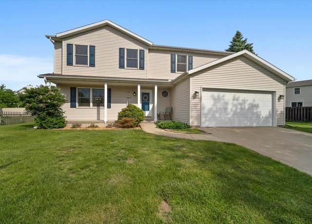 Property at 1109 Royal Pointe Dr, Bloomington, IL 61704, 4 beds, 2.5 baths