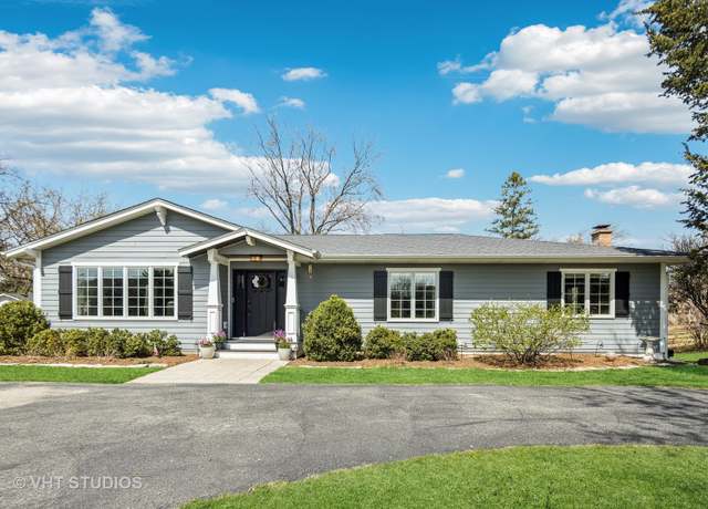 Property at 2402 Maple Ave, Downers Grove, IL 60515, 3 beds, 2 baths