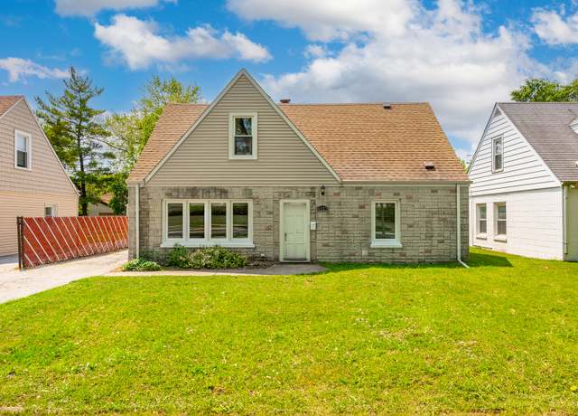 Property at 4117 W 99th St, Oak Lawn, IL 60453, 4 beds, 2 baths