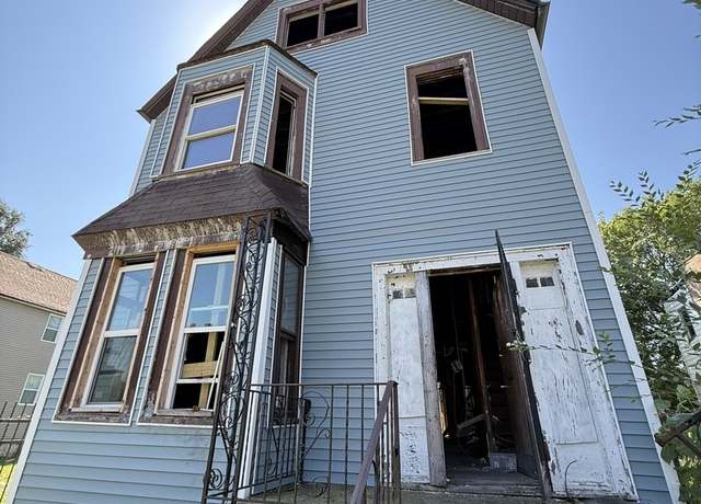 Property at 4025 W Wilcox St, Chicago, IL 60624, 5 beds, 2 baths