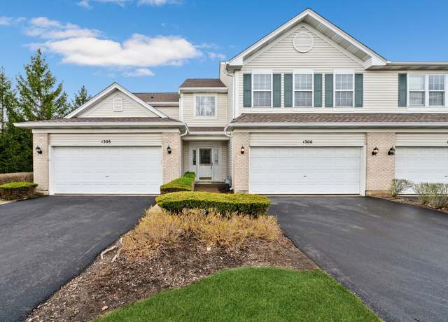 Property at 1306 Piper Ct #1306, Crystal Lake, IL 60014, 3 beds, 2 baths